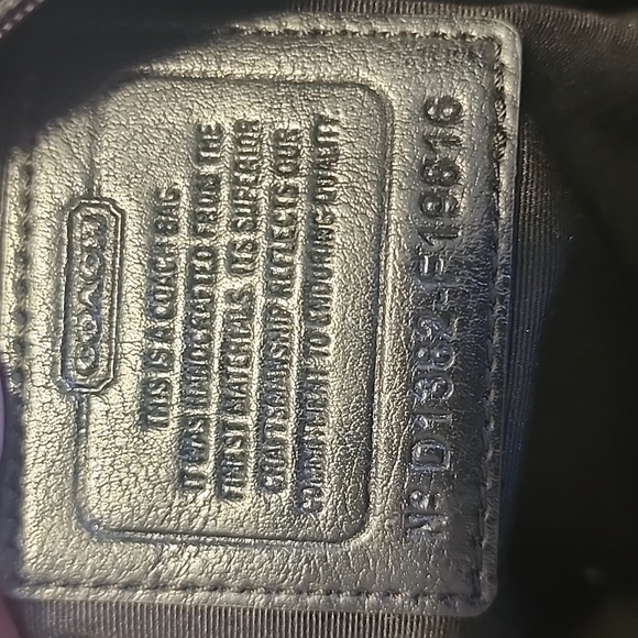 Coach Peyton Signature Crossbody/shoulder Bag - Picture 16 of 16